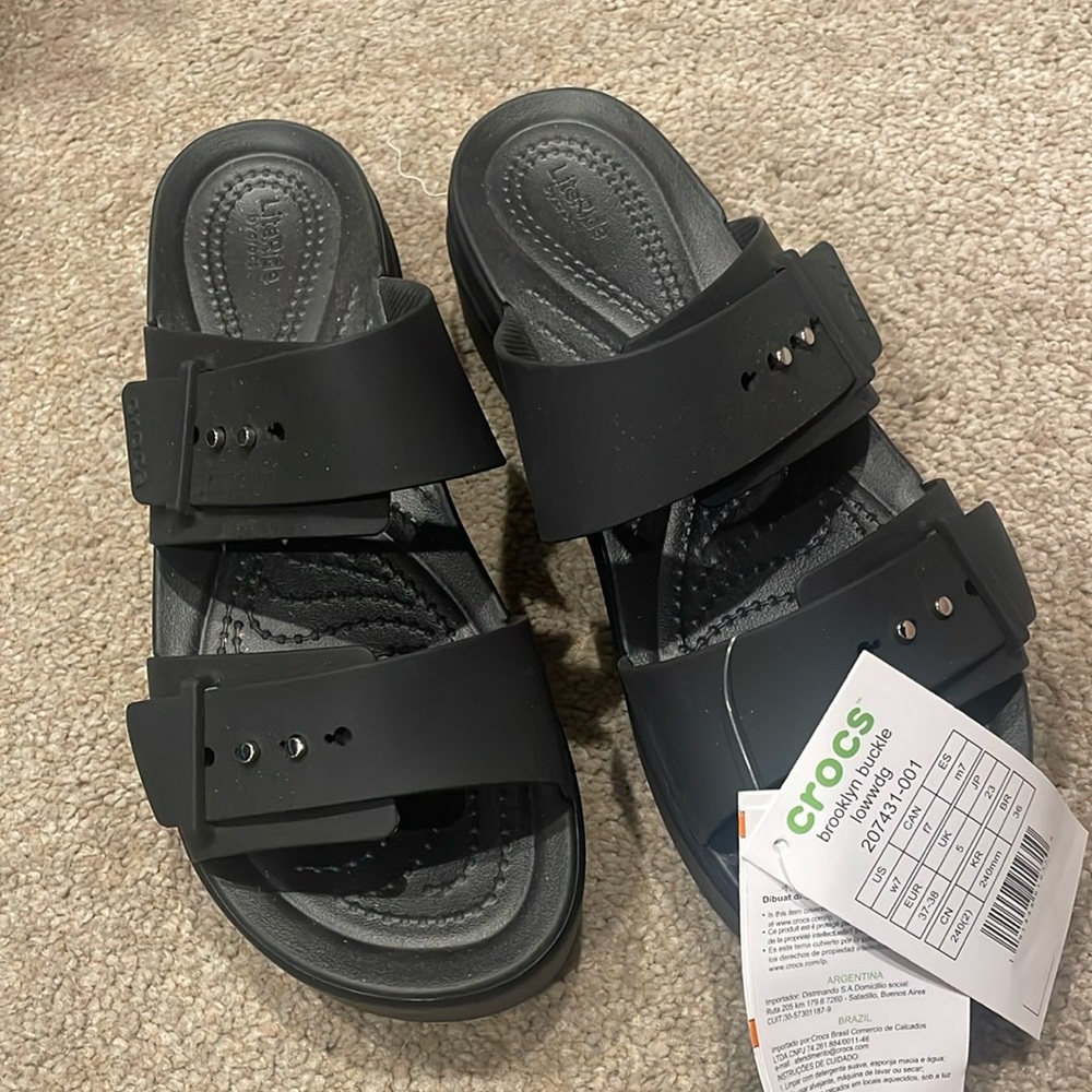 Crocs Brooklyn Buckle Brand New
